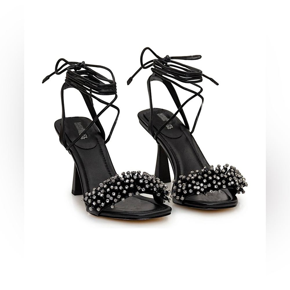 Michael Michael Kors Lucia sandals in leather with rhinestones . NWOT Size 7.5